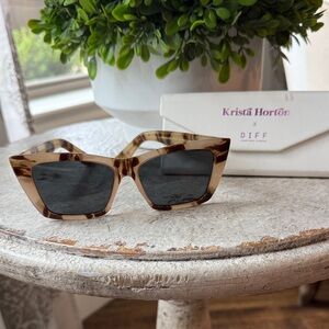 Krista Horton x Diff White Sunglasses + Case